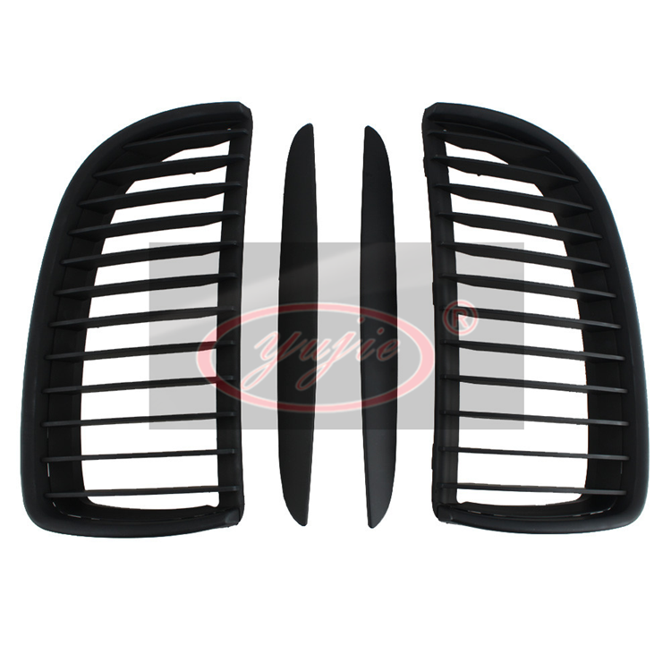 BMW E90 old dumb black grille