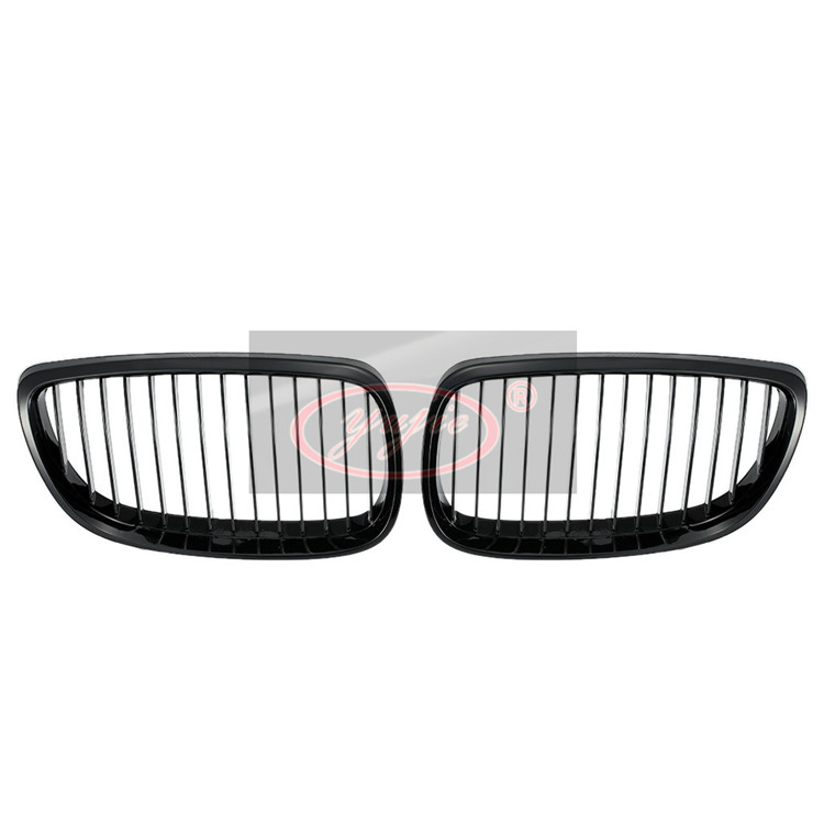 BMW E92 old bright black grille