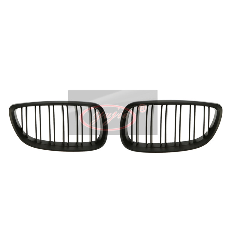 BMW E92 old dumb black double grating