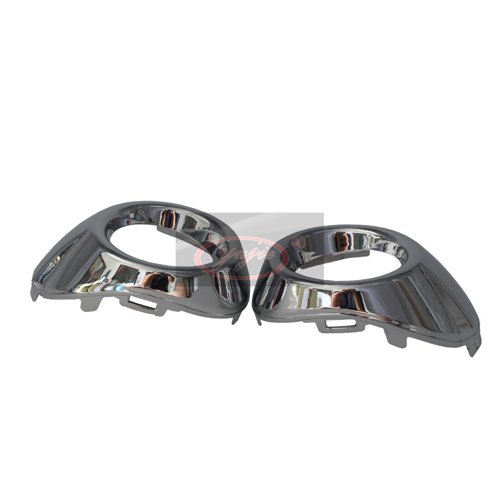 Ford Focus 14 fog lighting cover